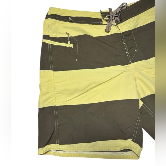 Patagonia swim trunks stretch wavefarer board shorts mens 36 - Picture 3 of 11